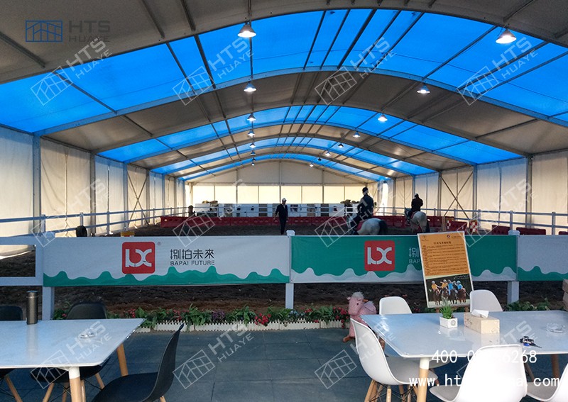 體育訓(xùn)練大棚助力城市解決老百姓健身場(chǎng)地的問題